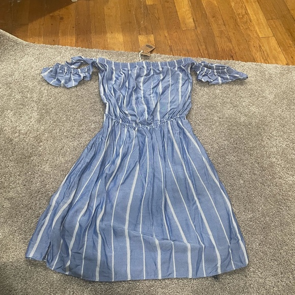 Blue off the shoulder american eagle dress - Picture 5 of 5